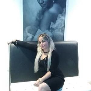 Meet your Posher, Yanelis